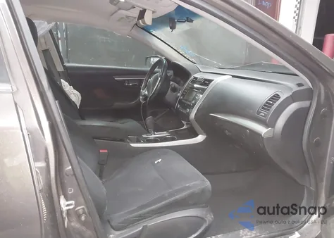 2014 Nissan Altima 2.5 из США, поврежденный, VIN 1N4AL3AP7EN235858